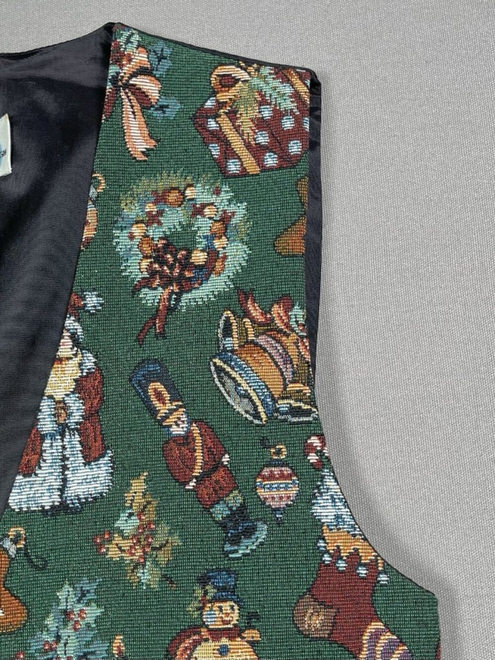 Paul Harris Design USA Green Christmas Holiday Printed Vest - Women Size Small - Picture 5 of 16